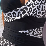 Macacão de férias com padrão de leopardo